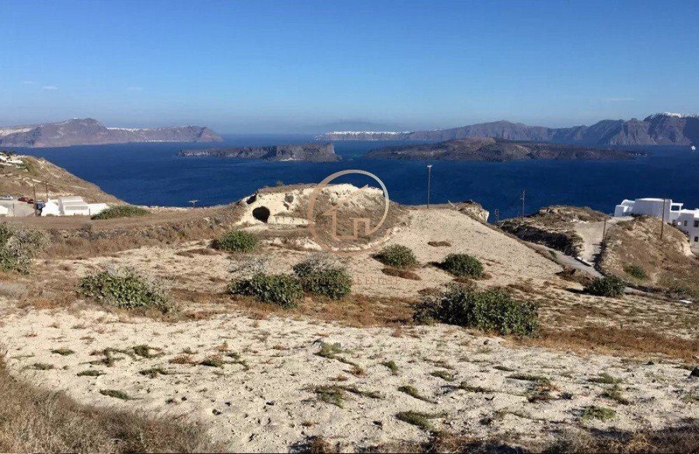 Land in Thira, Aegean, Greece 1 - 15313166