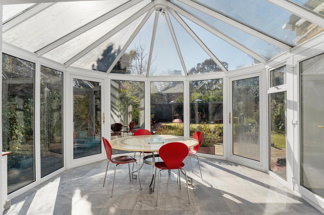 House in Ealing (London Borough of Ealing), Ealing, England 5 - 15312947
