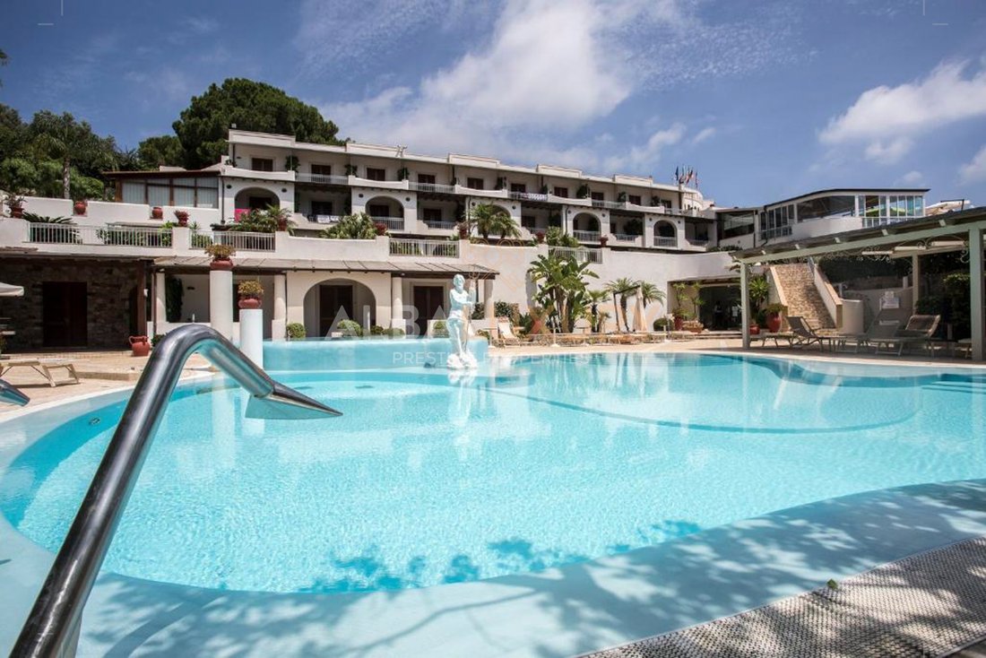 Villa a Lipari, Sicilia, Italia 1 - 15318568
