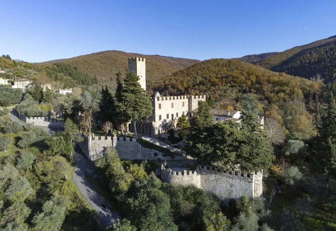 château à Croci di Calenzano, Toscane, Italie 1 - 15317551