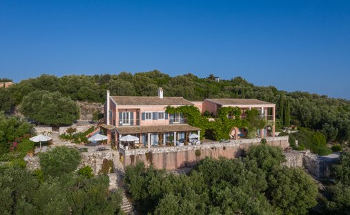 Tenuta in Northern Corfu, Peloponnese, Western Greece and the Ionian, Grecia 1