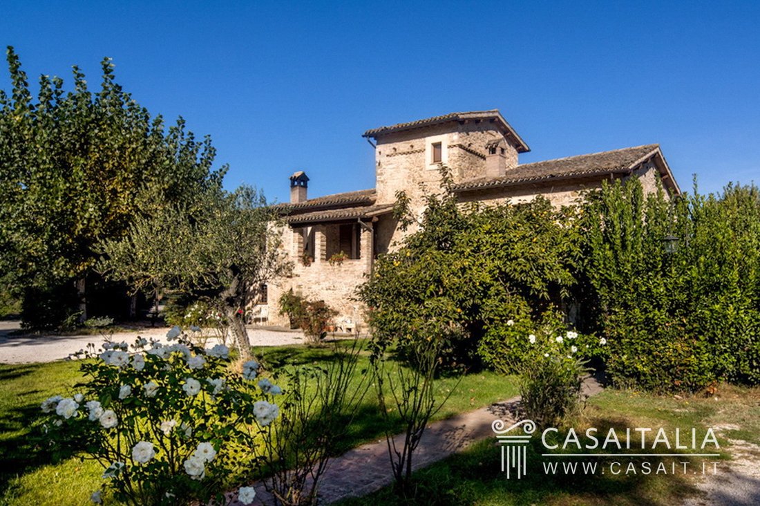 Country House in Castel Ritaldi, Umbria, Italy 1 - 15319285
