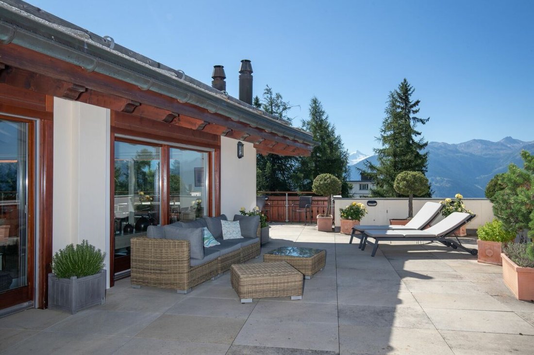 House in Crans-Montana, Valais, Switzerland 2 - 15320150