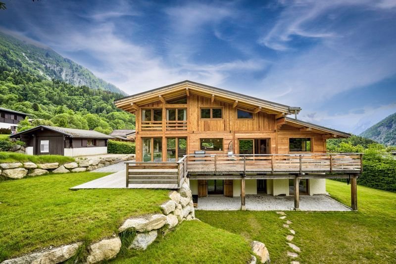 Chalet in Les Houches, Auvergne-Rhône-Alpes, France 1 - 15320545