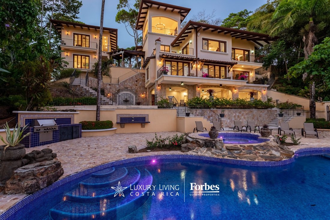 Estate in Savegre de Aguirre, Puntarenas Province, Costa Rica 1 - 15321453