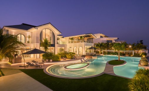 Villa in Dubai, Dubai, United Arab Emirates 1