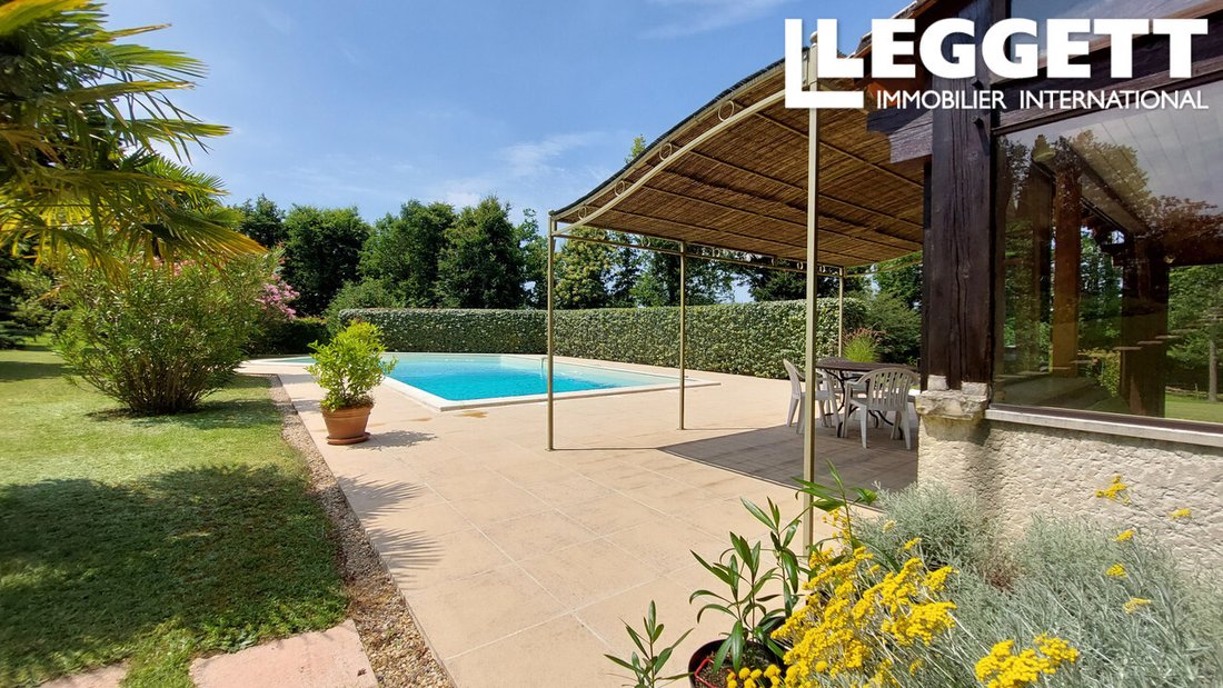 Villa in Dirac, Nouvelle-Aquitaine, France 2 - 14329977