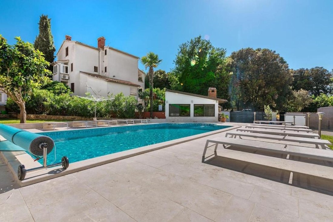Villa in Banjole, Istria County, Croatia 2 - 15322295