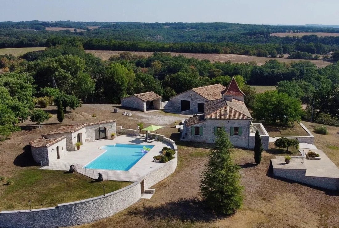 House in Montcuq, Montcuq-en-Quercy-Blanc, France 1 - 15227858