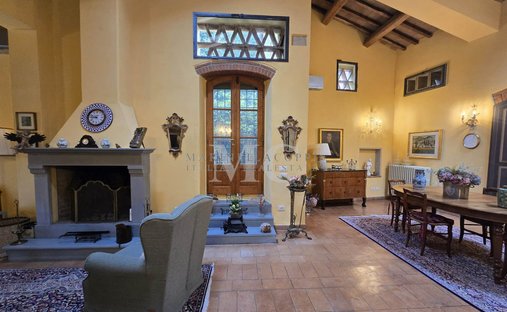 House in Center, Signa, Tuscany 1