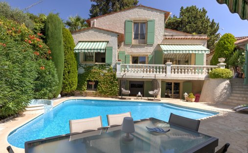 House in Saint Nicolas, Cannes, France 1