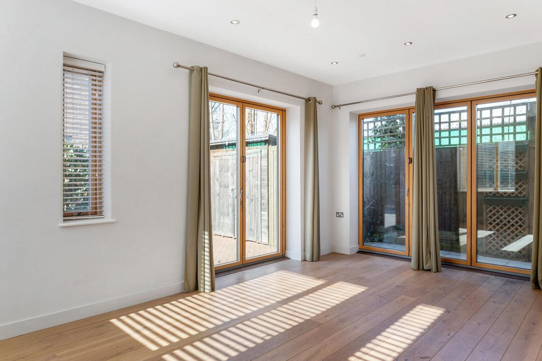 House in Little Ealing, Hounslow, England 4 - 15322046