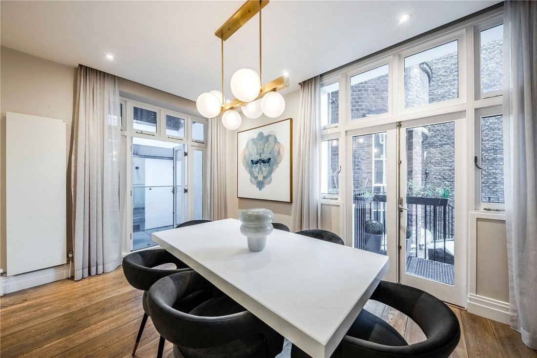 Apartment in Mayfair, Westminster, England 4 - 15322096