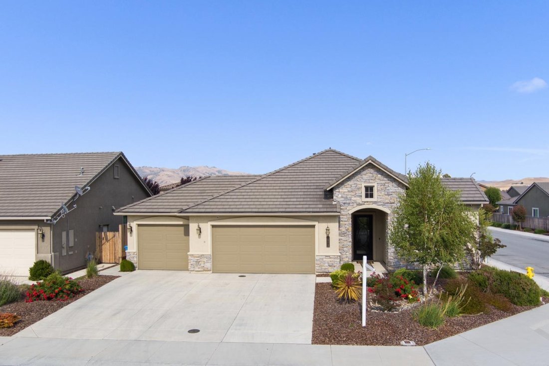 House in Hollister, California, United States 2 - 15322815