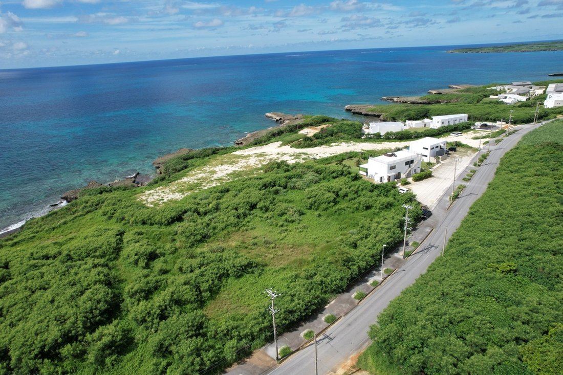 Land in Miyakojima, Okinawa, Japan 4 - 14788083