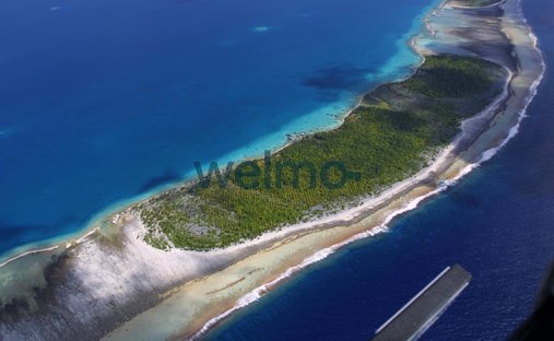 Land in Papeete, Inseln über dem Winde, Französisch-Polynesien 1