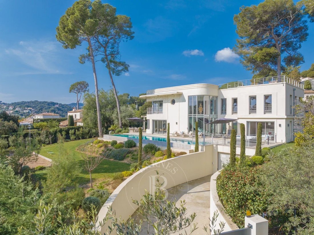 Villa in Fontmerle, Antibes, France 1 - 15054424