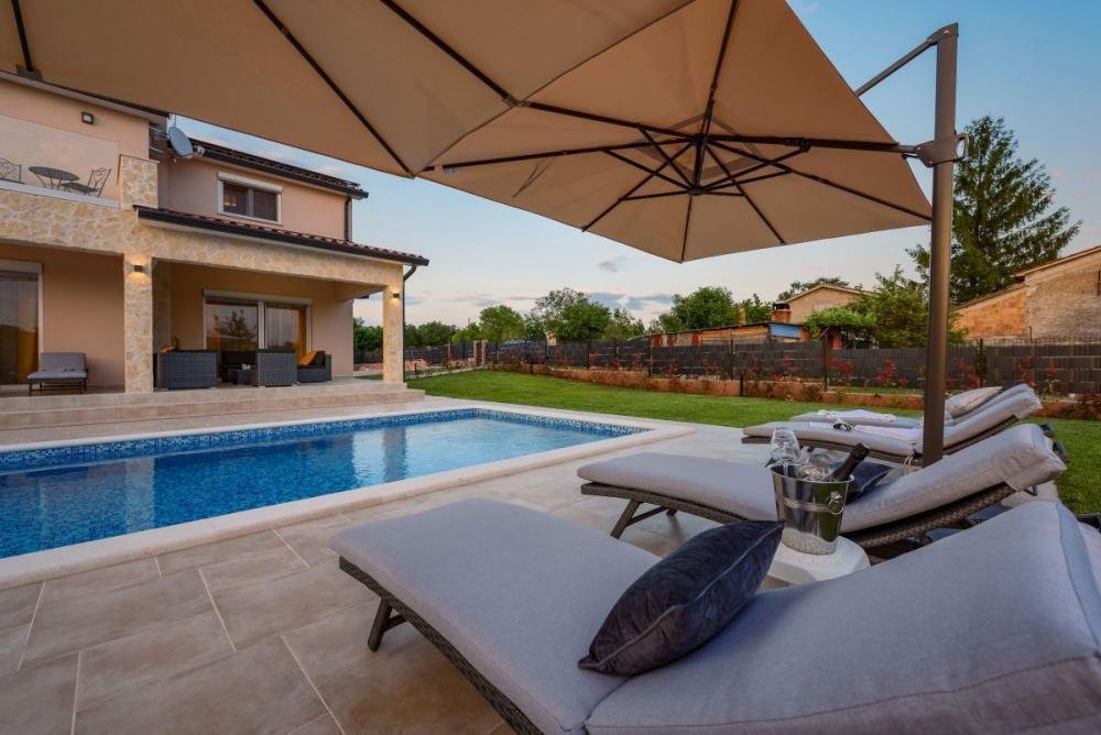 Villa in Labin, Istria County, Croatia 4 - 14271782
