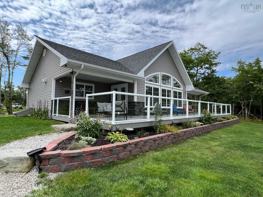 House in Shelburne, Nova Scotia, Canada 2 - 15322428