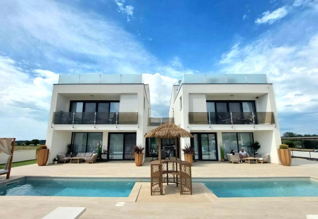 Villa in Porec, Istria County, Croatia 1 - 14575204
