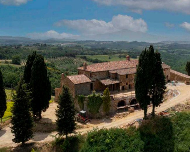 Estate in Pietrasanta, Tuscany, Italy 2 - 15323606