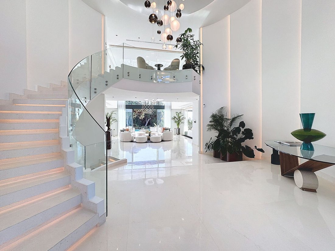 Villa in Sierra Blanca, Marbella, Spain 4 - 15323738