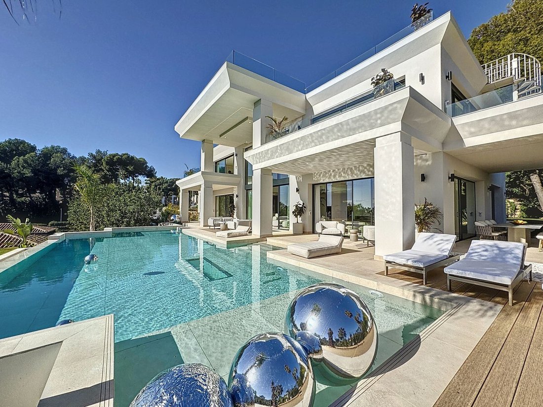Villa in Sierra Blanca, Marbella, Spain 5 - 15323738
