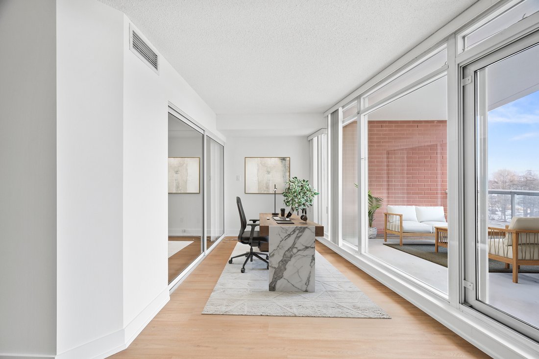 Condo in Toronto, Ontario, Canada 3 - 15323824