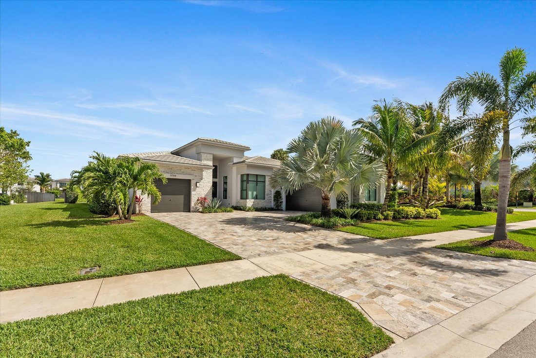 Boca Raton, Florida, United States 4 - 15323782