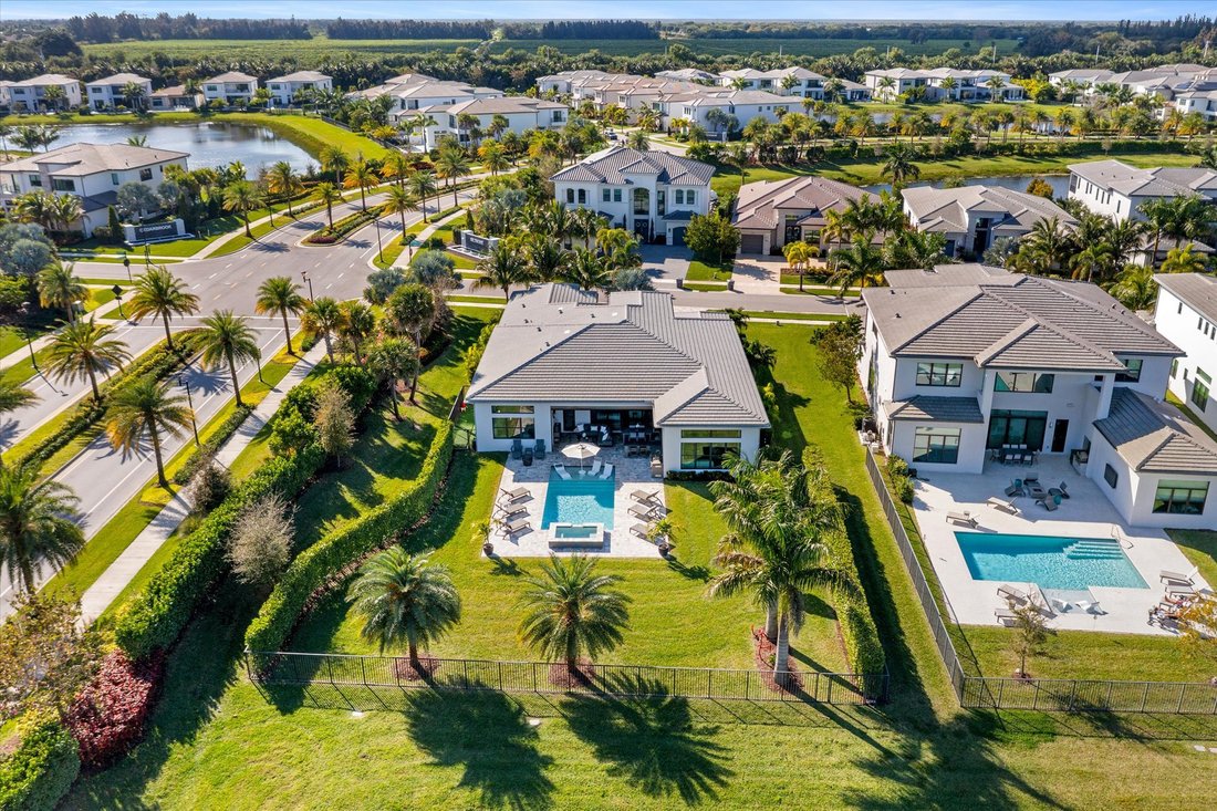 Boca Raton, Florida, United States 3 - 15323782