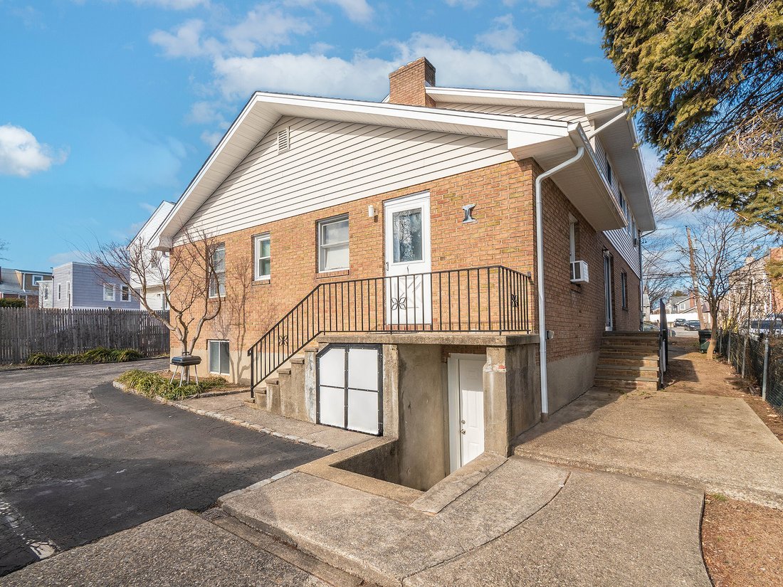 Apartment in Port Washington, New York, United States 1 - 15323792