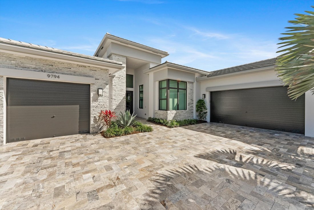 Boca Raton, Florida, United States 5 - 15323782