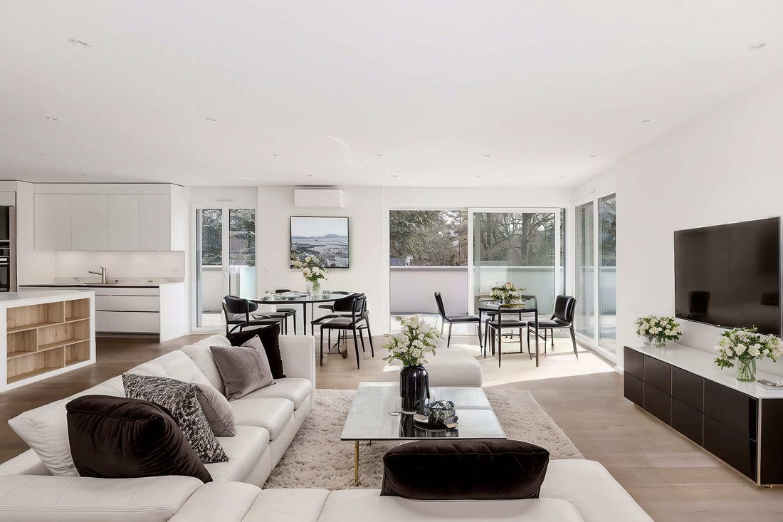 Magnificent Duplex Penthouse In Cologny