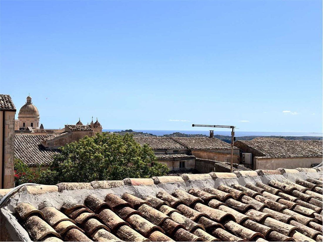 Apartment in Center, Noto, Sicily 2 - 15325165