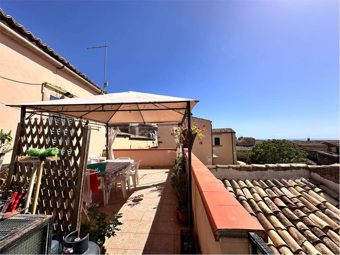 Apartment in Center, Noto, Sicily 1 - 15325165