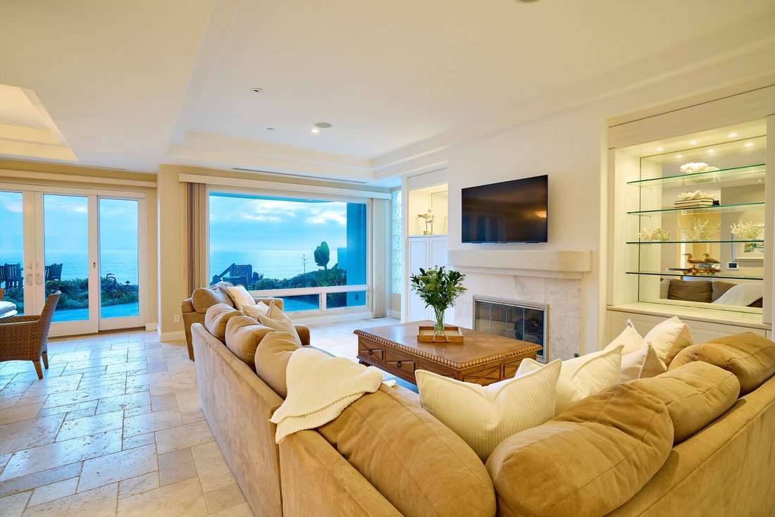 Encinitas, California, United States 3 - 15324429