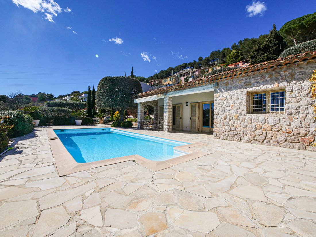 Villa in La Turbie, Provence-Alpes-Côte d'Azur, France 4 - 15267386