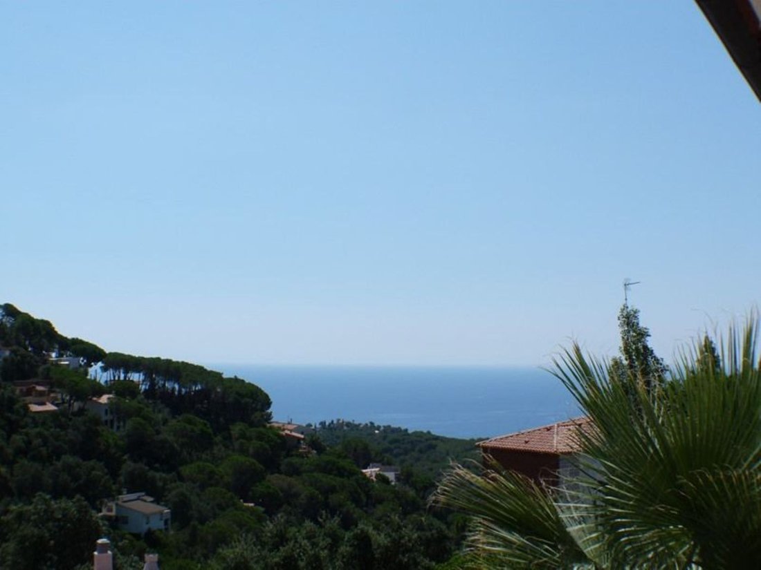 Villa in Lloret de Mar, Catalonia, Spain 3 - 15325028