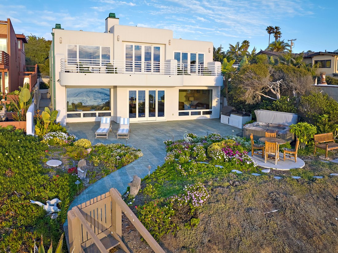 Encinitas, California, United States 2 - 15324429