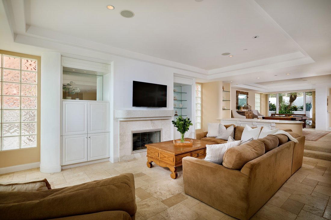 Encinitas, California, United States 5 - 15324429