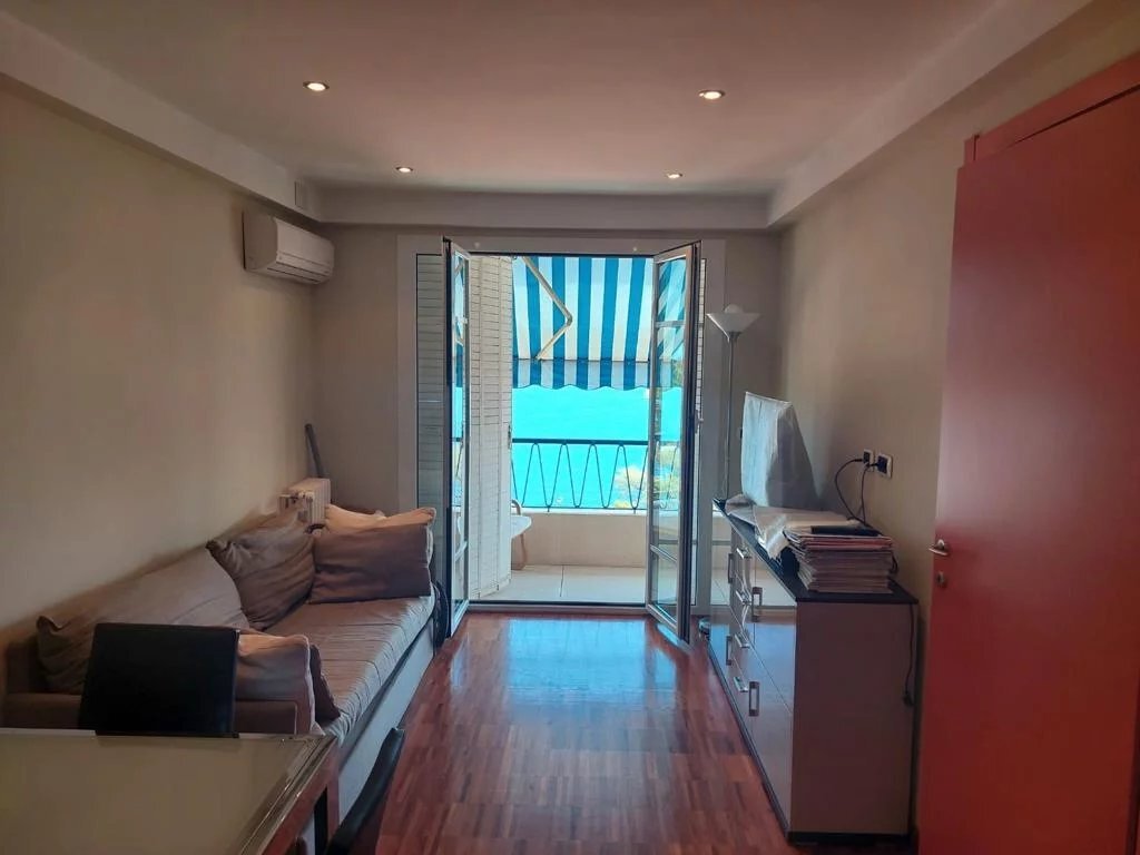 Apartment in Cabbe-Saint Roman, Roquebrune-Cap-Martin, France 1 - 12492017