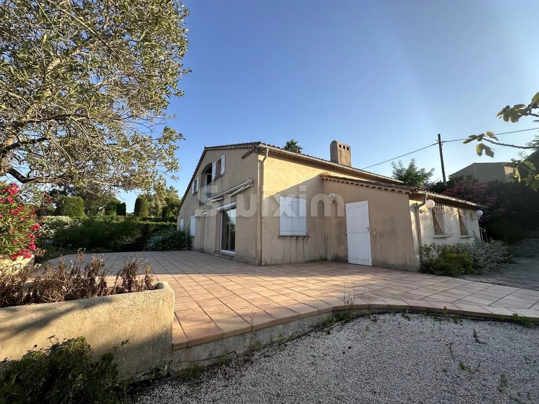 House in Zone Est Diffuse, Saint-Tropez, France 2 - 14532117