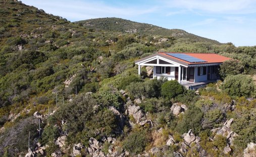 Villa in Peripheral Fractions, Olbia, Sardinia 1