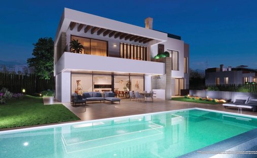 Villa in Estepona, Andalusia, Spain 1