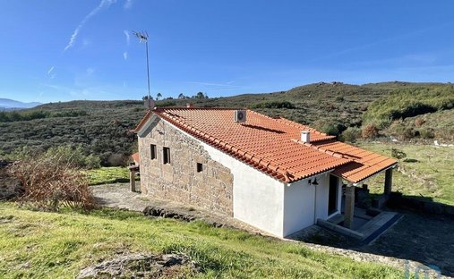 casas-de-lujo-para-comprar-en-fornos-de-algodres-portugal-jamesedition