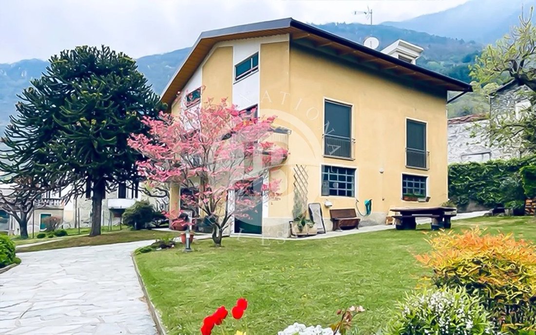 Villa in Dubino, Lombardy, Italy 1 - 15325664