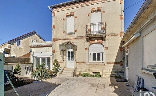 Castle for Sale in Chaumont, Grand Est, France