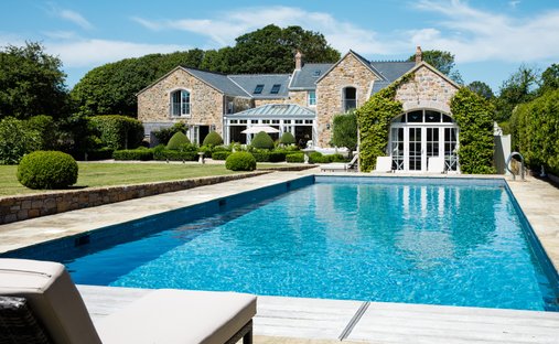 Villa in Jersey, Jersey 1