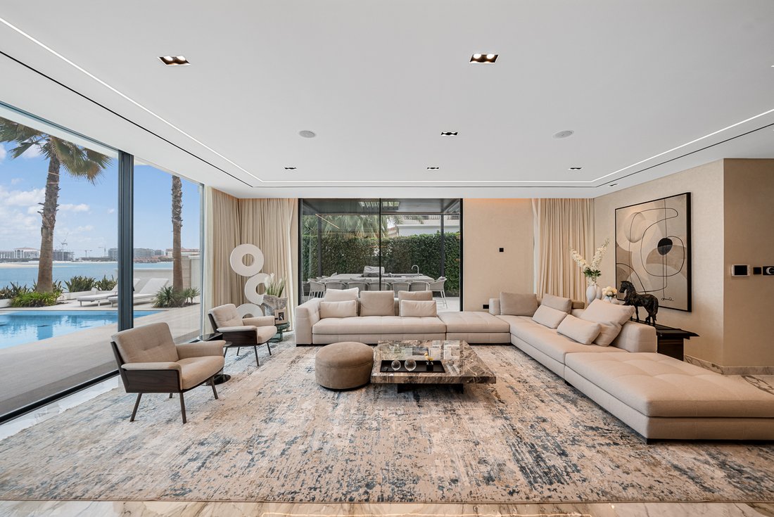Villa in Dubai, Dubai, United Arab Emirates 4 - 15330428