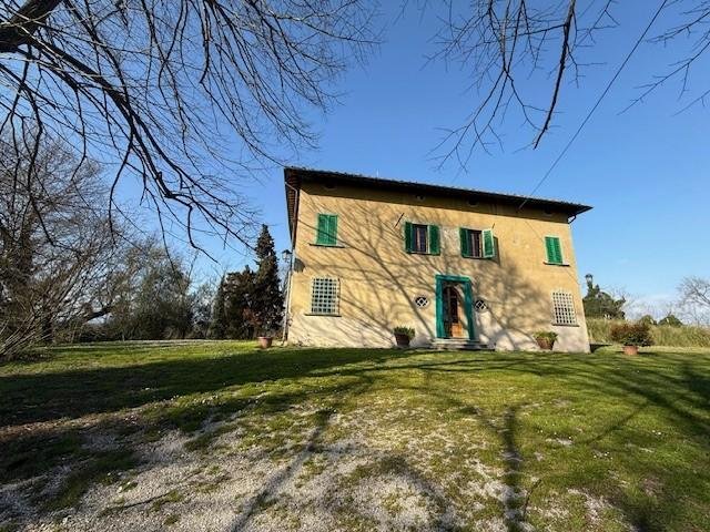 Villa in Fucecchio, Tuscany, Italy 3 - 15328597